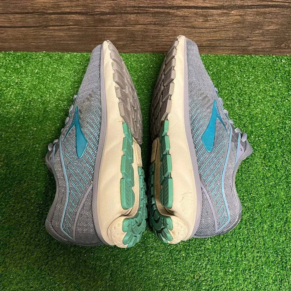 Brooks Ghost 12 Light Blue‎ Running Shoes Women’s Size 9 Medium